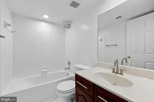13646 Sweet Woodruff Ln, Centreville, VA 20120 - Photo 42