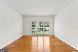 13646 Sweet Woodruff Ln, Centreville, VA 20120 - Photo 16