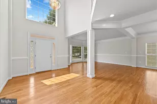 13646 Sweet Woodruff Ln, Centreville, VA 20120 - Photo 4