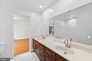 13646 Sweet Woodruff Ln, Centreville, VA 20120 - Photo 22
