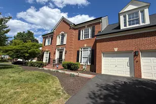 2053 George Washington Rd, Vienna, VA 22182 - Photo 2