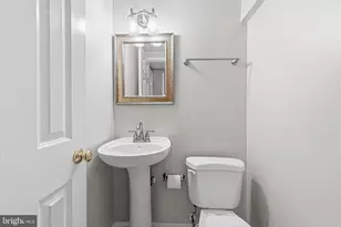 1432 Filene Ct, Vienna, VA 22182 - Photo 30