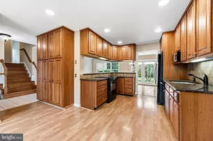1432 Filene Ct, Vienna, VA 22182 - Photo 10