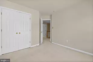 8557 Wyngate Manor Ct, Alexandria, VA 22309 - Photo 10