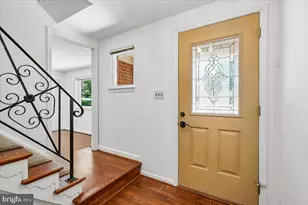 4945 Gainsborough Dr, Fairfax, VA 22032 - Photo 10