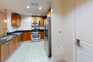 2451 Midtown Ave, Alexandria, VA 22303 - Photo 8