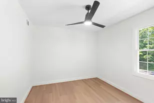 8530 Barrington Ct, Springfield, VA 22152 - Photo 20