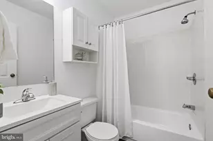 6822 Perry Penney Dr, Annandale, VA 22003 - Photo 28