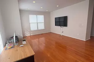 3024 Mainstone Dr, Fairfax, VA 22031 - Photo 4