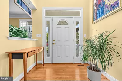 632 Nash St, Herndon, VA 20170 - Photo 2