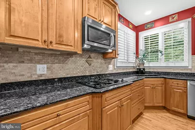 632 Nash St, Herndon, VA 20170 - Photo 10