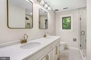 11109 Elmview Pl, Great Falls, VA 22066 - Photo 24