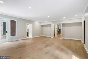 11109 Elmview Pl, Great Falls, VA 22066 - Photo 12