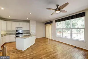 6563 McKenna Way, Alexandria, VA 22315 - Photo 8