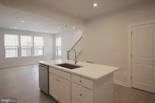 2474 Connector Aly, Herndon, VA 20171 - Photo 12