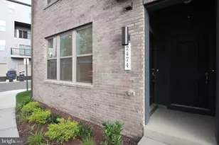 2474 Connector Aly, Herndon, VA 20171 - Photo 2