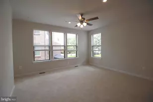 2474 Connector Aly, Herndon, VA 20171 - Photo 14