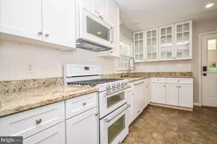 4805 Willet Dr, Annandale, VA 22003 - Photo 12