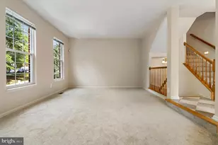 4109 Leclair Ct, Fairfax, VA 22033 - Photo 8