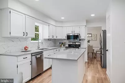 12400 Alexander Cornell Drive, Fairfax, VA 22033 - Photo 16