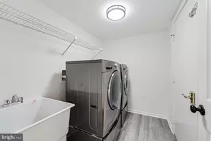 12400 Alexander Cornell Dr, Fairfax, VA 22033 - Photo 26