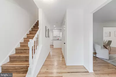 12400 Alexander Cornell Drive, Fairfax, VA 22033 - Photo 4