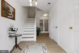 5556 Jowett Ct, Alexandria, VA 22315 - Photo 2