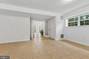 5556 Jowett Ct, Alexandria, VA 22315 - Photo 6