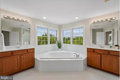 12825 Rose Grove Drive, Oak Hill, VA 20171 - Photo 38