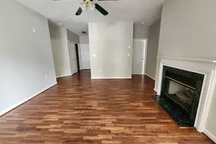 4137 Fountainside Ln, Fairfax, VA 22030 - Photo 4