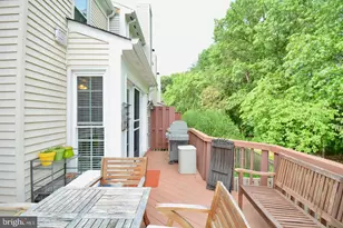 6153 Summer Park Ln, Alexandria, VA 22315 - Photo 20