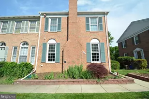 6153 Summer Park Ln, Alexandria, VA 22315 - Photo 2