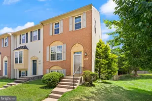 7369 Rhondda Dr, Lorton, VA 22079 - Photo 2
