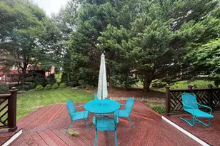 1964 Horse Shoe Dr, Vienna, VA 22182 - Photo 14
