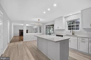 1588 Kingstream Cir, Herndon, VA 20170 - Photo 10