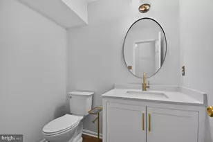 1588 Kingstream Cir, Herndon, VA 20170 - Photo 26