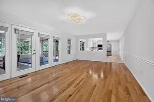 1588 Kingstream Cir, Herndon, VA 20170 - Photo 8