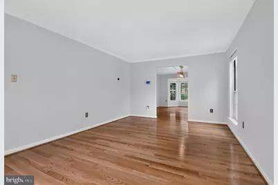 1588 Kingstream Circle, Herndon, VA 20170 - Photo 6