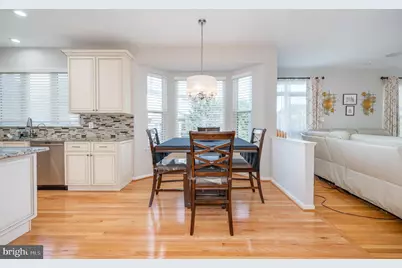 2410 Dakota Lakes Drive, Herndon, VA 20171 - Photo 16
