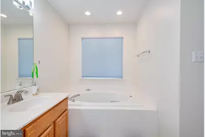 2410 Dakota Lakes Drive, Herndon, VA 20171 - Photo 30