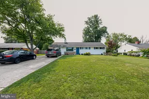 4803 Apple Tree Dr, Alexandria, VA 22310 - Photo 2