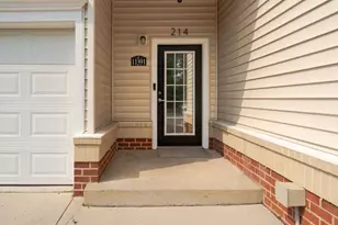11391 Aristotle Dr, Fairfax, VA 22030 - Photo 2