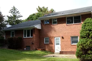 1103 Roberta Ct, McLean, VA 22101 - Photo 2