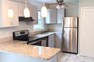 4164 Hamlin Ct, Chantilly, VA 20151 - Photo 6