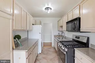 6641 Wakefield Dr, Alexandria, VA 22307 - Photo 14
