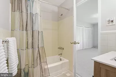 6641 Wakefield Drive #703, Alexandria, VA 22307 - Photo 24