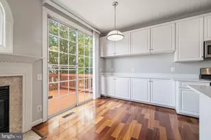 9534 Lagersfield Cir, Vienna, VA 22181 - Photo 12