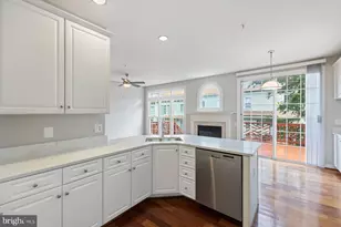 9534 Lagersfield Cir, Vienna, VA 22181 - Photo 16