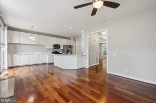 9534 Lagersfield Cir, Vienna, VA 22181 - Photo 10