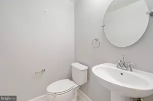 9534 Lagersfield Cir, Vienna, VA 22181 - Photo 18